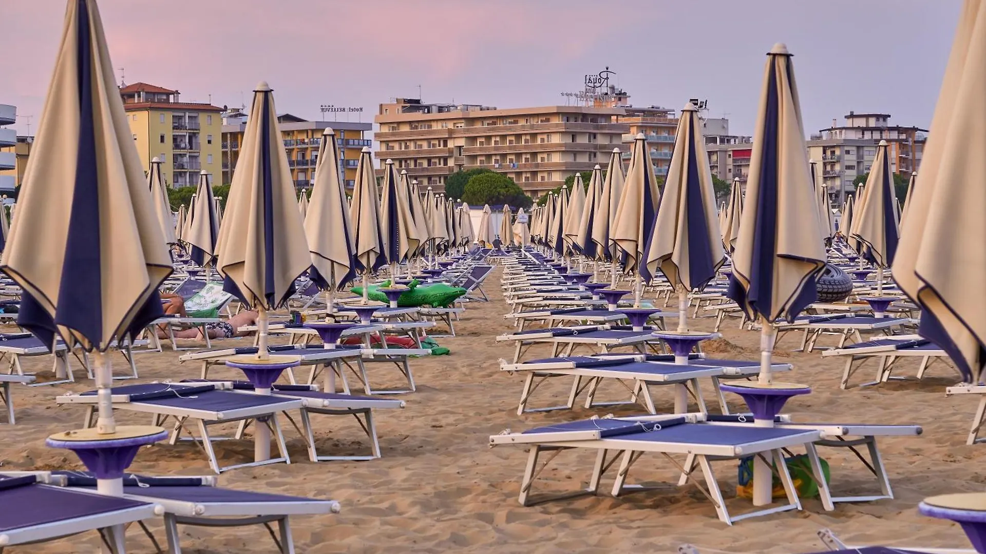 Lovely Flat 100M From The Beach Ideal For 6 Guests Bibione Apartment